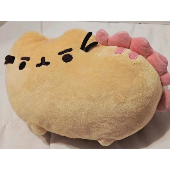 Gund Stuffed Pusheen Cat 13" Strawberry Banana Pusheenosaurus Preowned with Tag - Picture 1 of 8
